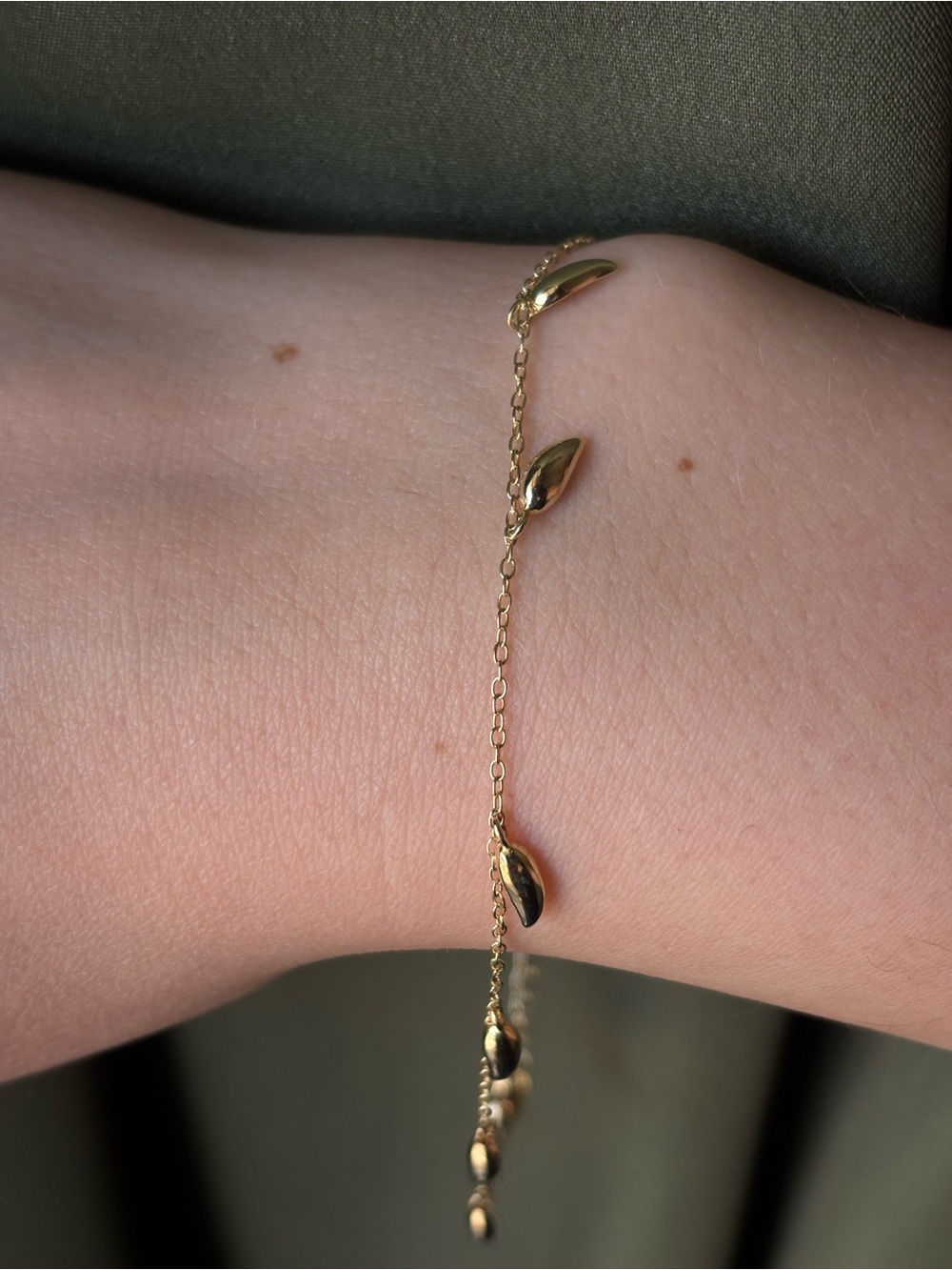 Caitlyn Minimalist Delicate Gold Nature Leaf Chain Bracelet